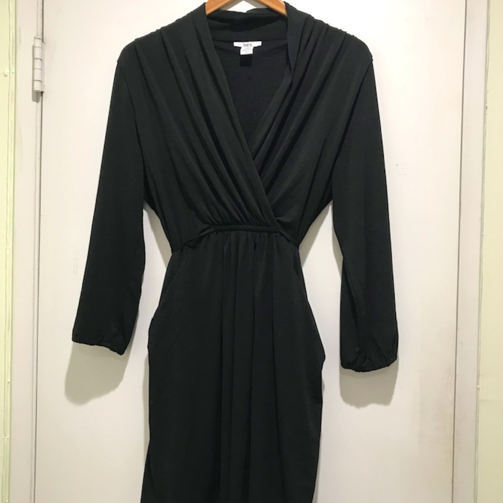 NWOT Bar III Black V-Neck Dress w/ Pockets